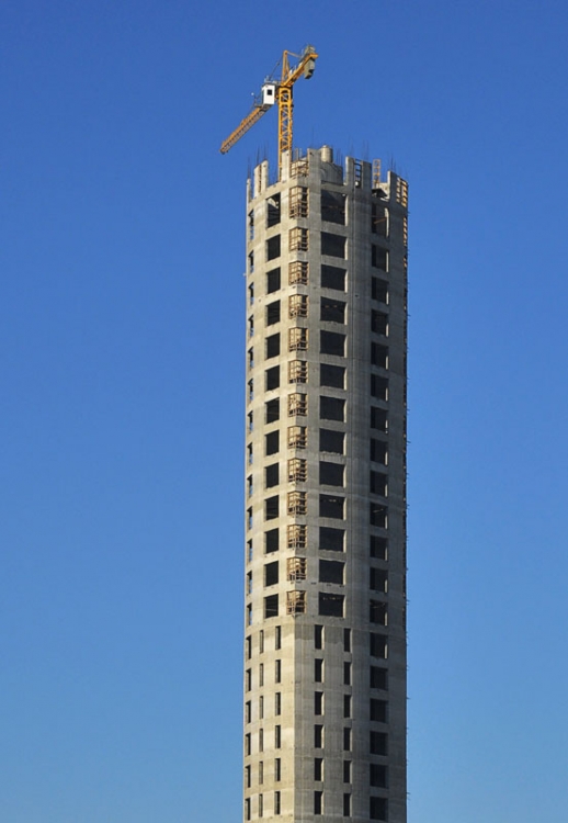 "LA TORRE" de Ivn Aybar