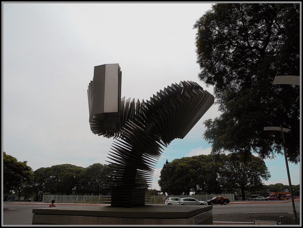 "Monumento Al Tango!" de Beatriz Benger