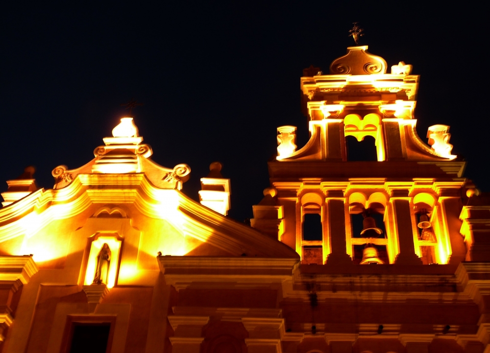 "Luces del Templo" de Lidia Noemi Olivera