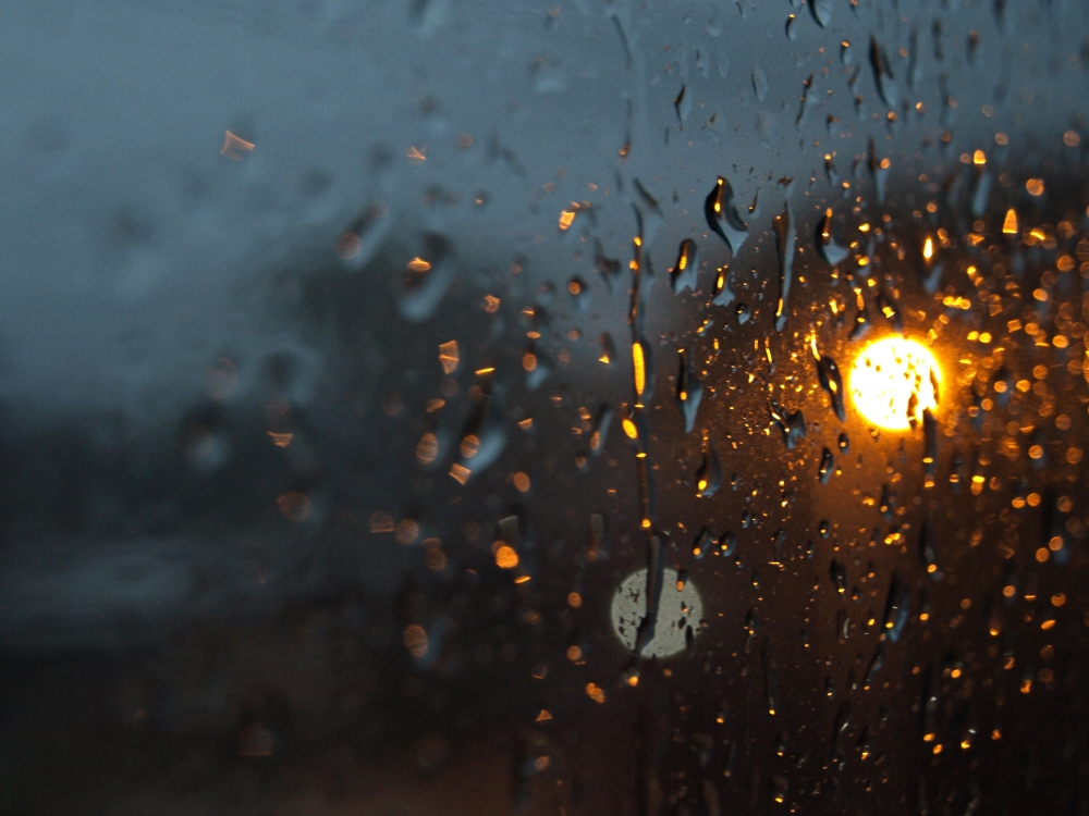 "La lluvia desde adentro" de Elian Ezequiel Ballesteros