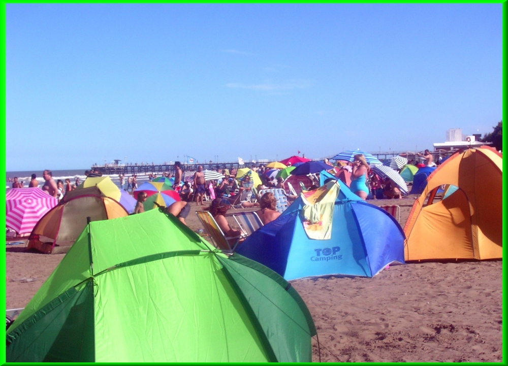 "Camping o Playa ?" de Maria Calvo