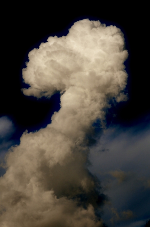 "Cumulus nimbus" de Hctor Rodrguez Cacheiro