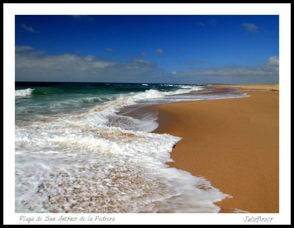 "Playa de San Antonio de la Pedrera" de Julio Bosco