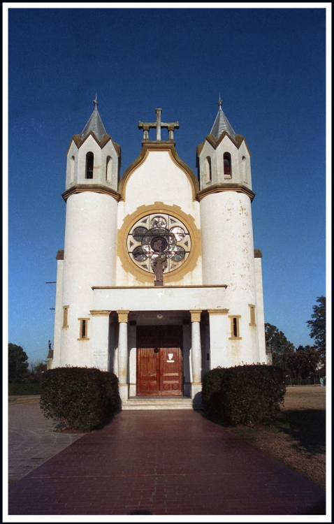 "Extrao templo" de Jorge Vicente Molinari