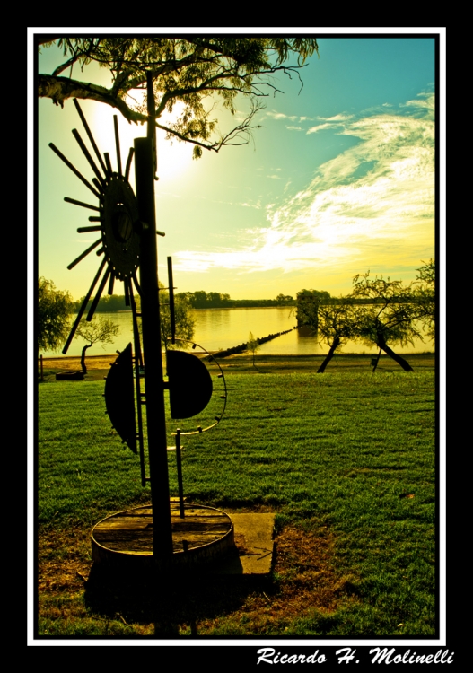 "Escultura solar" de Ricardo H. Molinelli