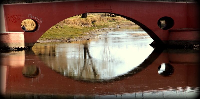 "PUENTE REFLEJO" de Adrian Melo