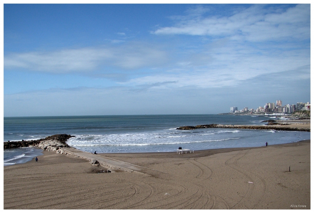 "Otoo en la playa" de Alicia Ferrara