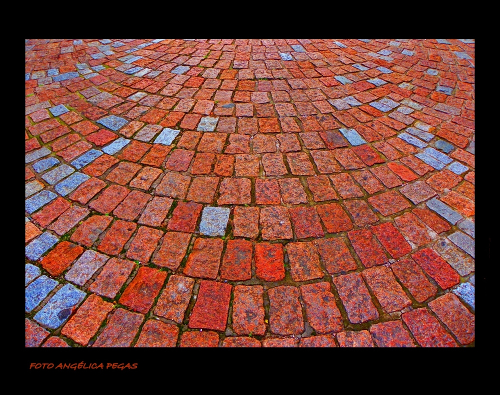 "PIEDRAS EN LA CALLE!!" de Anglica Pegas