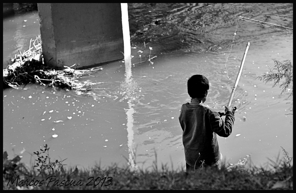 "Pescando" de Marcos Pascua