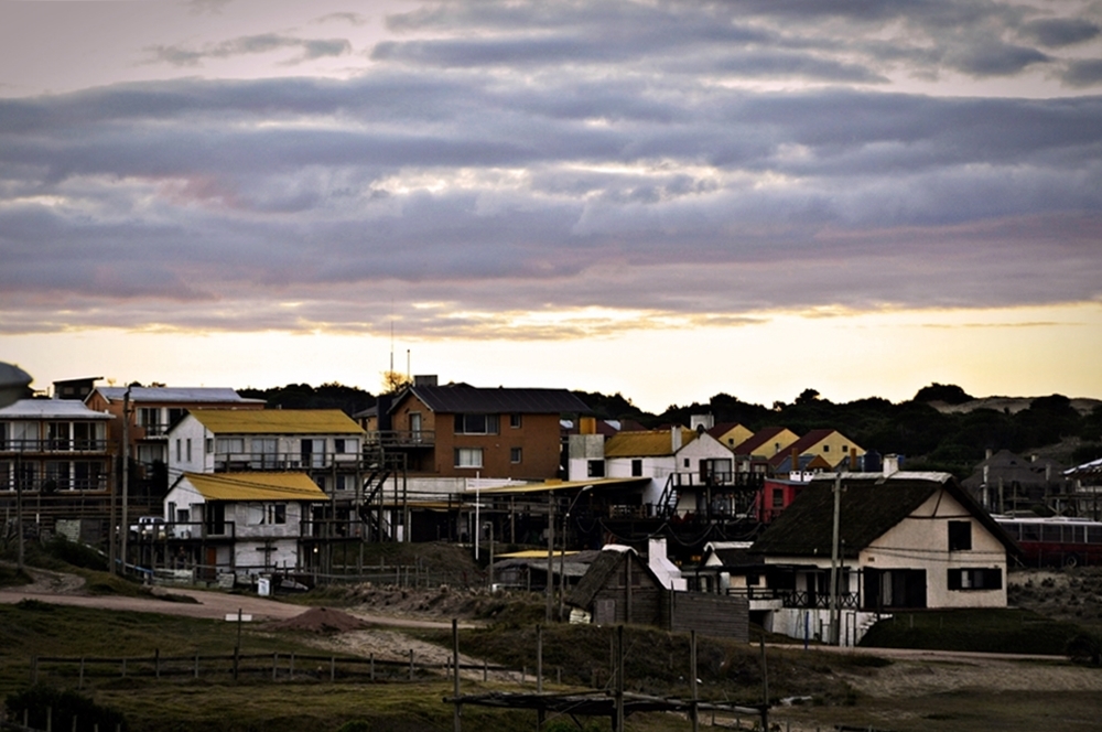 "Punta del Diablo y su encanto" de Sylvia Sabatini