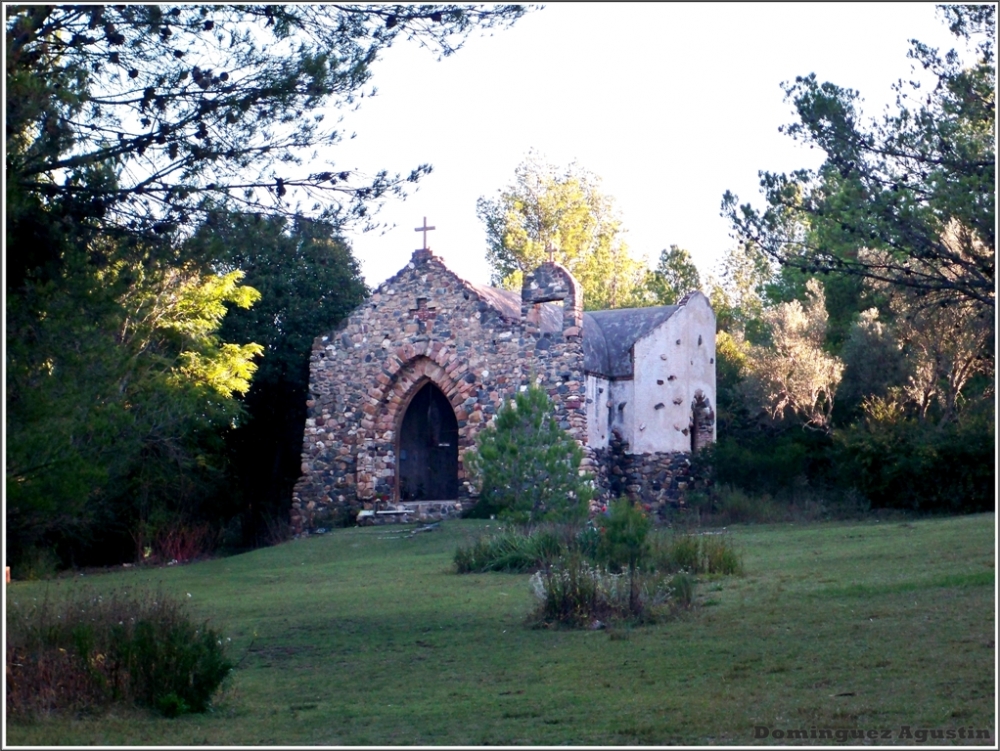 "Capilla Hambar." de Agustin Dominguez