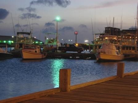 "Anochecer en Oranjestad" de Monica Rollan