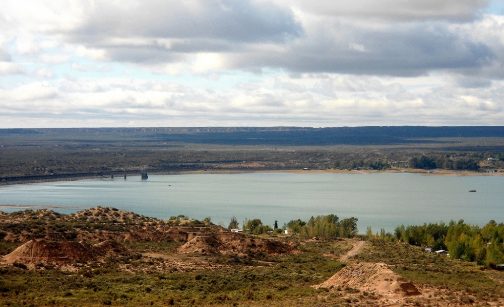 "A orilla del lago" de Jos A. Ocampo