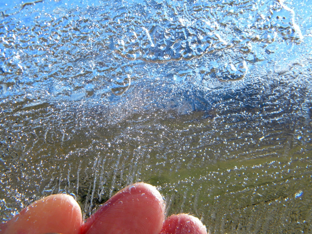 "Trozo de hielo de la Laguna del Tromen" de Gladys Taboro