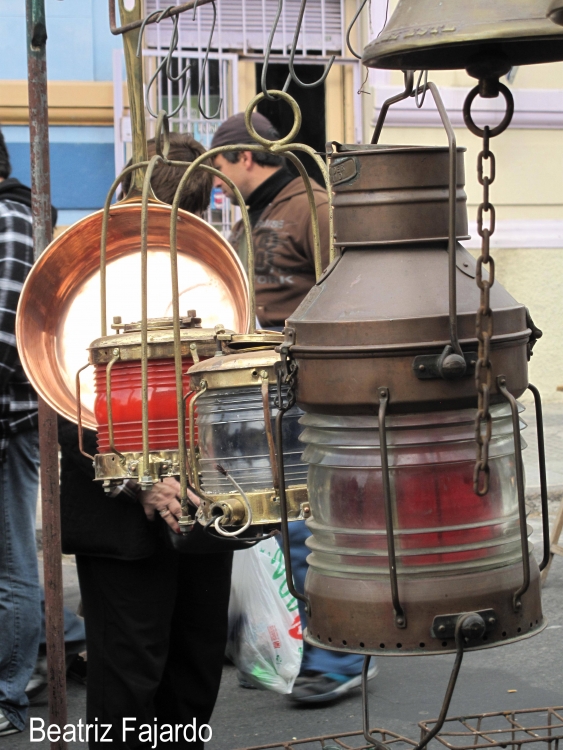 "Feria de Tristan Narvaja" de Beatriz Fajardo