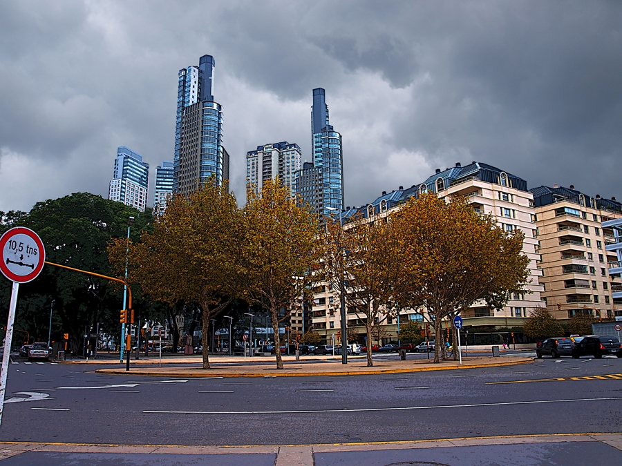 "Nublado en Madero" de Roberto Bernabitti