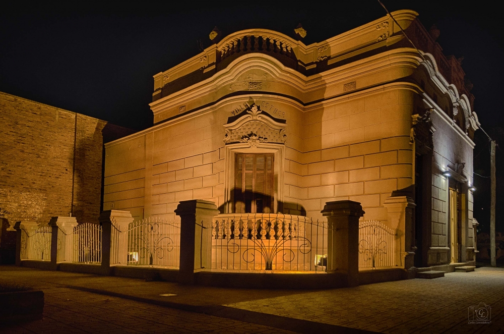 "Casa de la Cultura" de Carlos Larandaburu