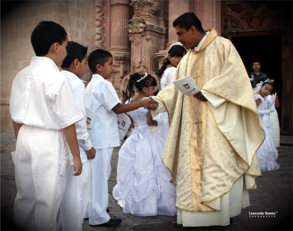 "Ritual Sacramental ( Primera Comunin )" de Leonardo Gmez