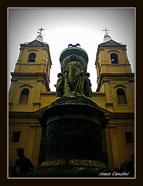 "santo domingo" de Joaquin Canclini