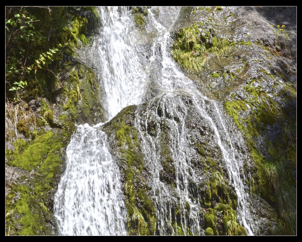 "cascada del Ro Azul" de Rodolfo Cabral