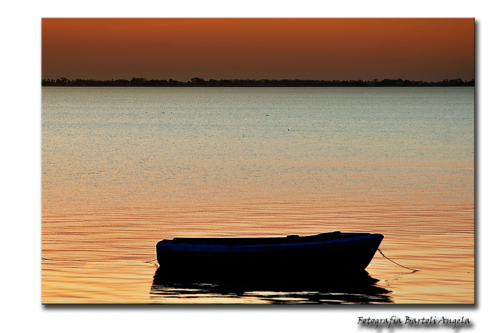 "Solitario anclado." de Angela R. Bartoli