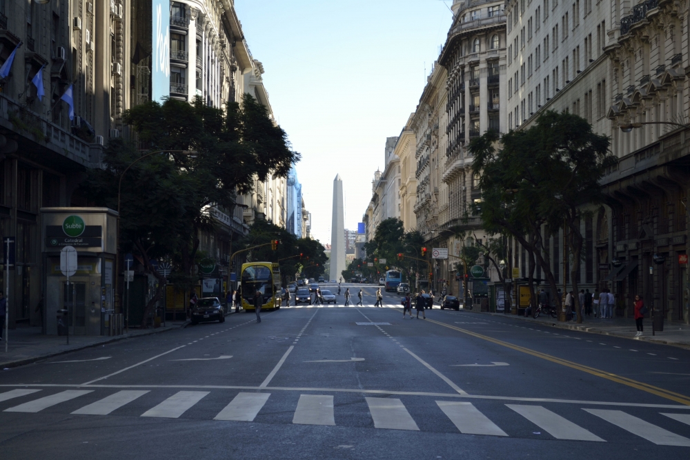 "que tiene buenos aires??" de Santiago Mena