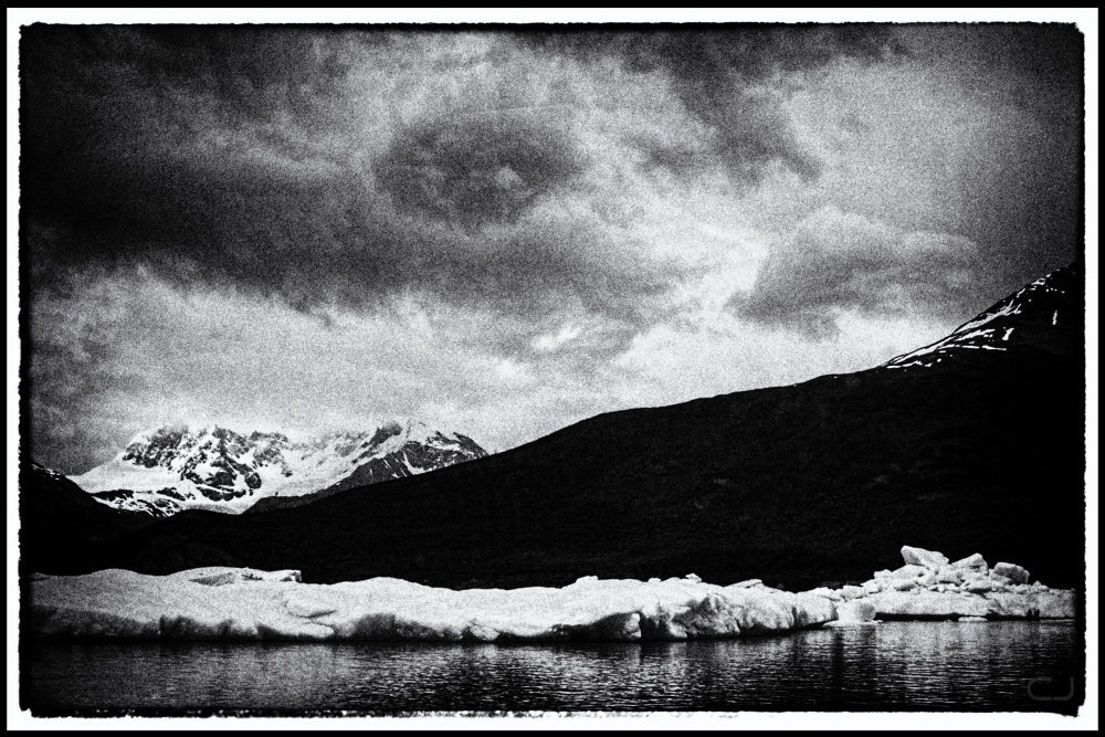 "Canal de los tmpanos - Lago Argentino" de Claudio Jord