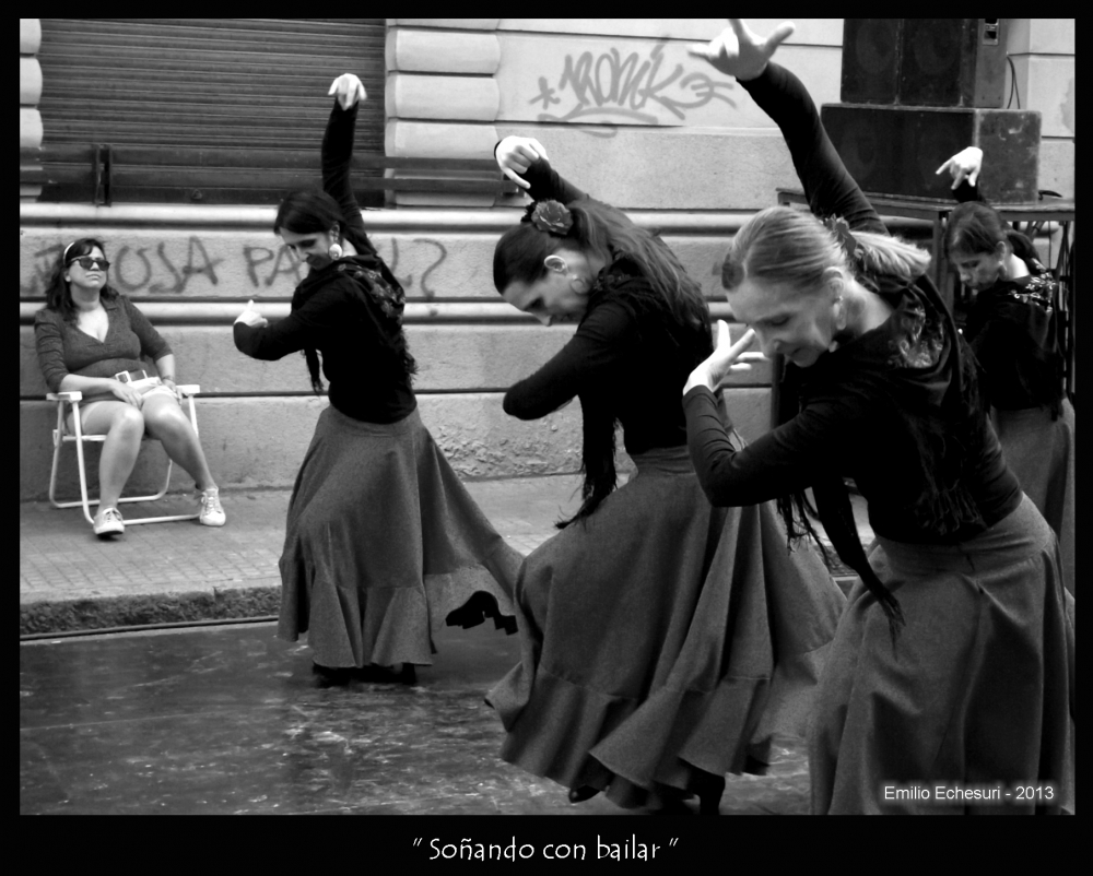 "Soando con bailar" de Emilio Echesuri