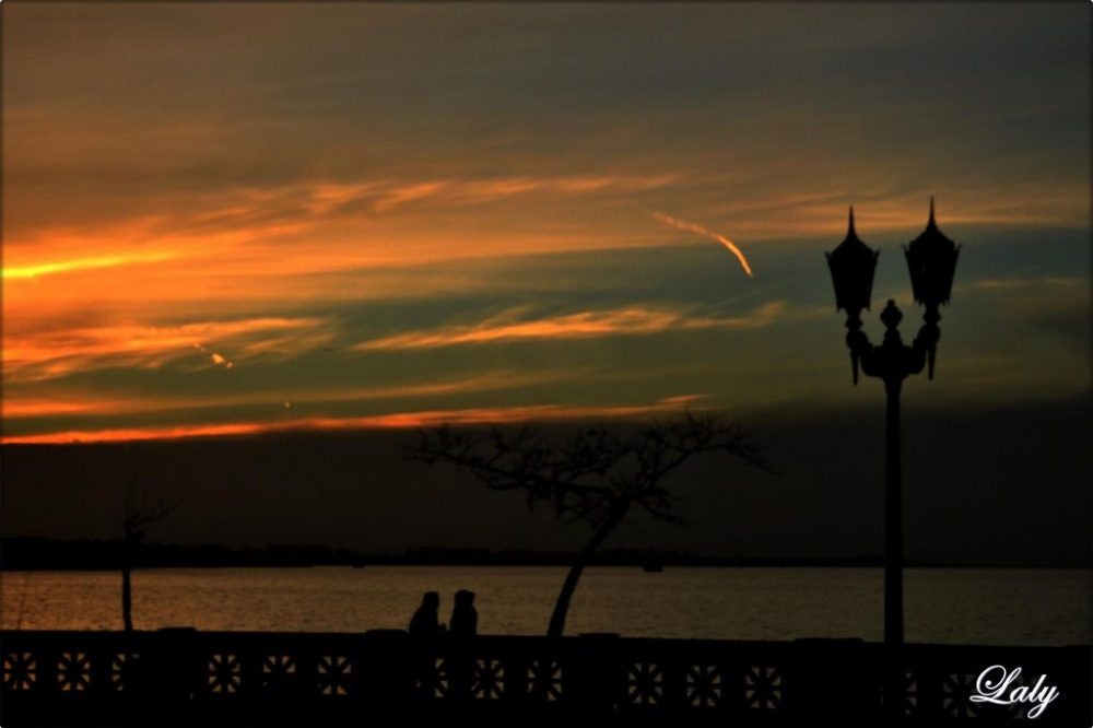 "Romanticismo al atardecer...." de Maria Laura Bausa