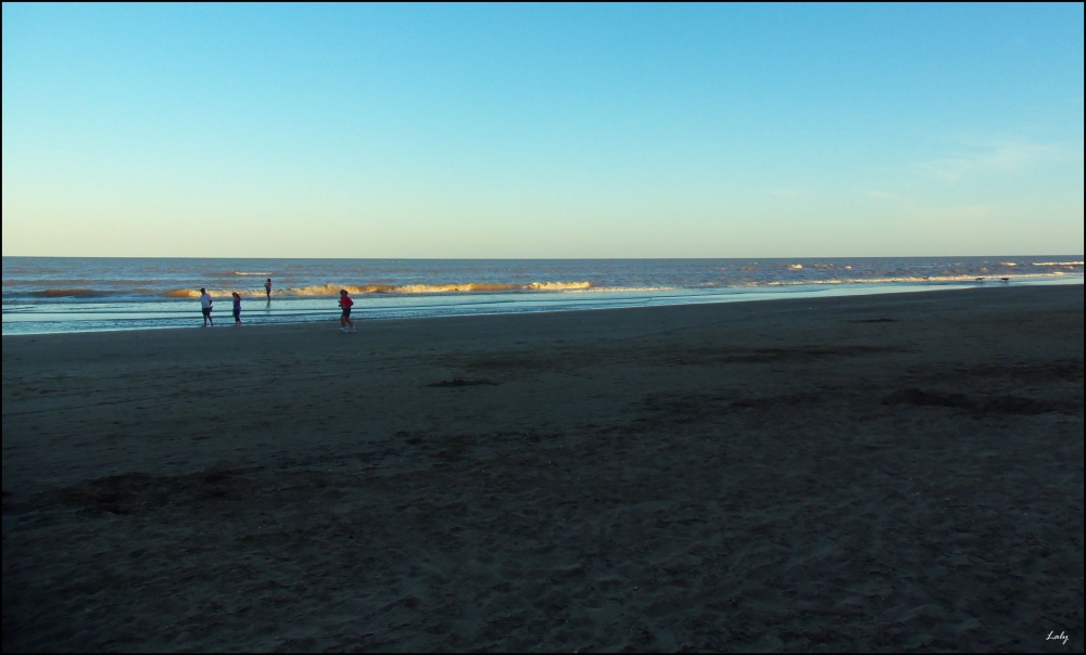 "En la playa..." de Maria Laura Bausa