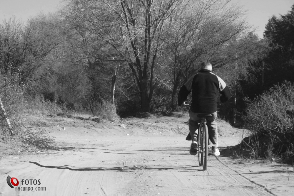 "Duro al pedal" de Facundo Conti