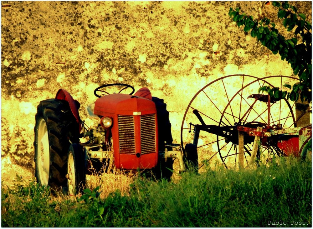 "Tractor." de Pablo Pose
