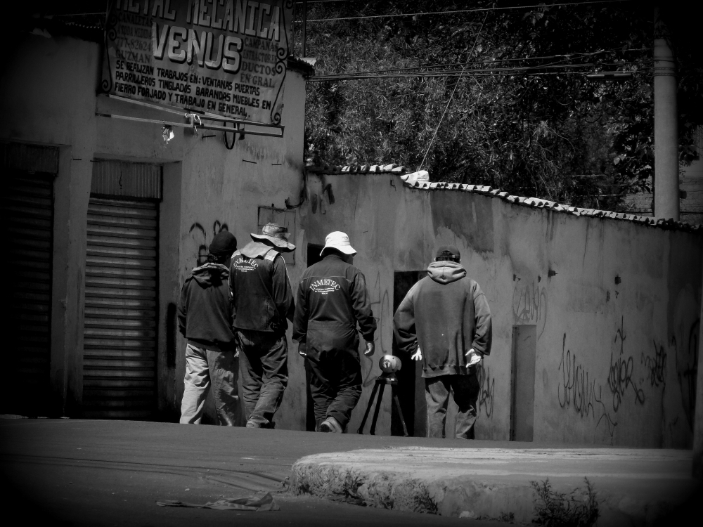 "Rumbo al trabajo" de Luis Fernando Altuzarra Bustillos