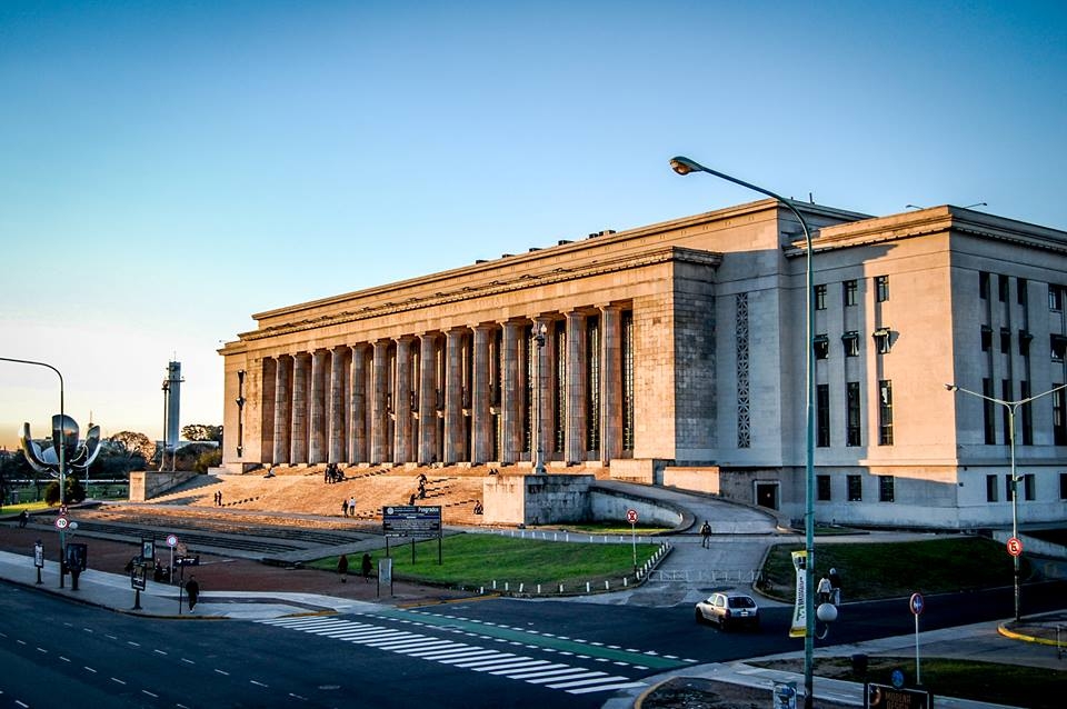 "Facultad de Derecho" de Facu Corol