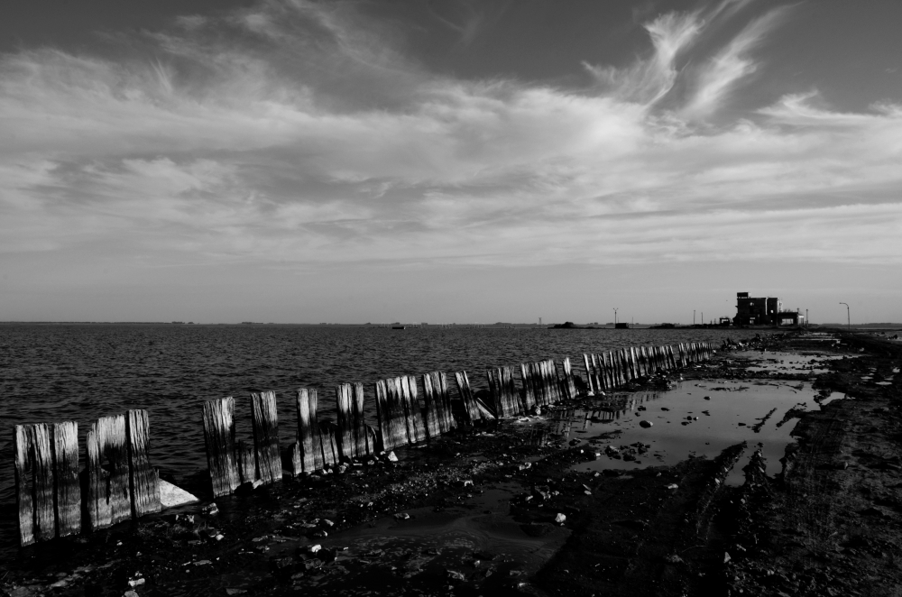 "el viejo hotel `Rincones del Litoral`" de Alejandro Martin Paoletti