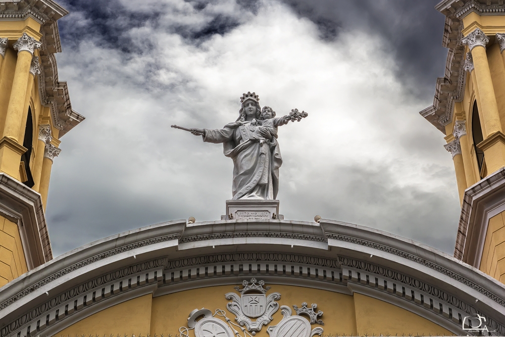 "Desde el cielo." de Damin Avila