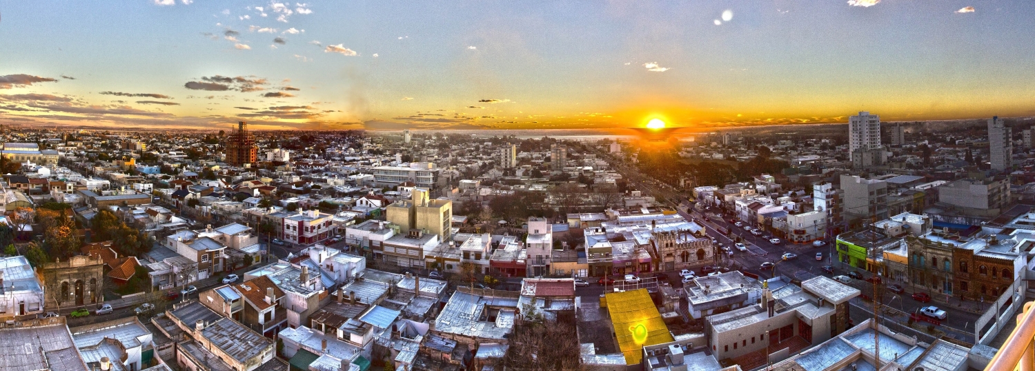 "Panormica de Santa Rosa - La Pampa en HDR" de Nicols Antoci