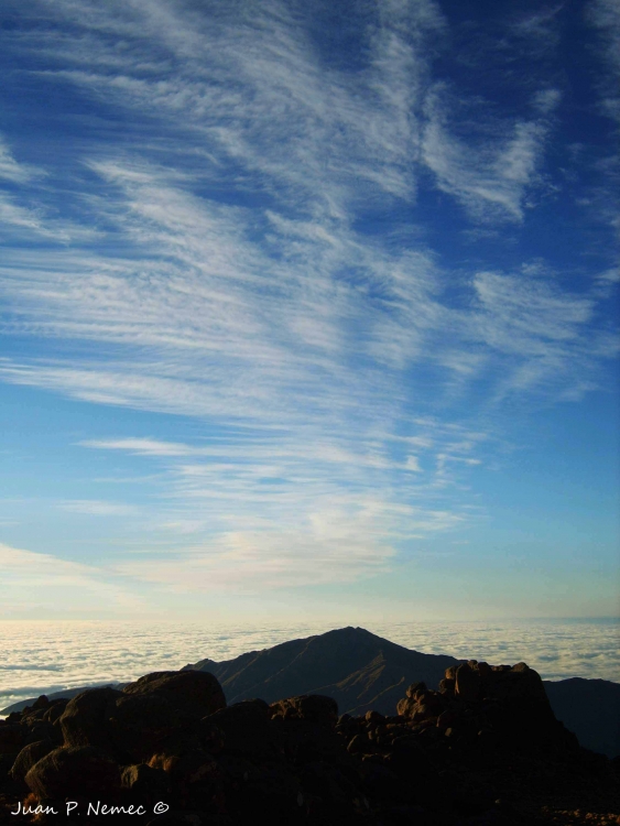 "Cielo de montaa" de Juan P. Nemec