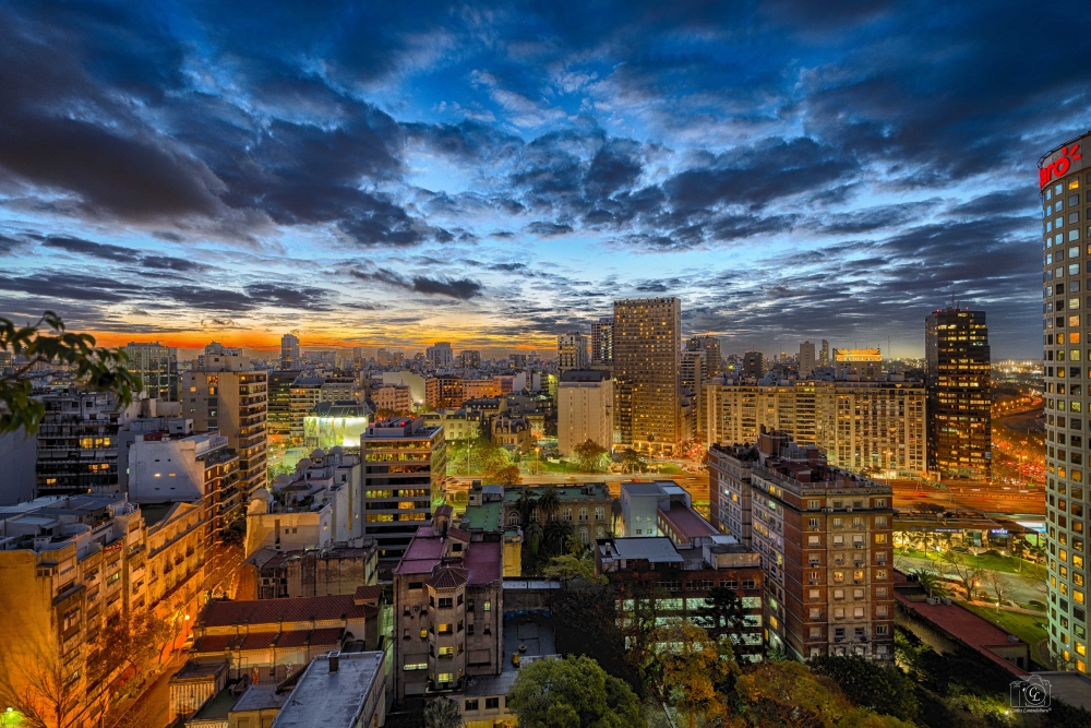 "Buenos Aires nocturno HDR" de Carlos Larandaburu