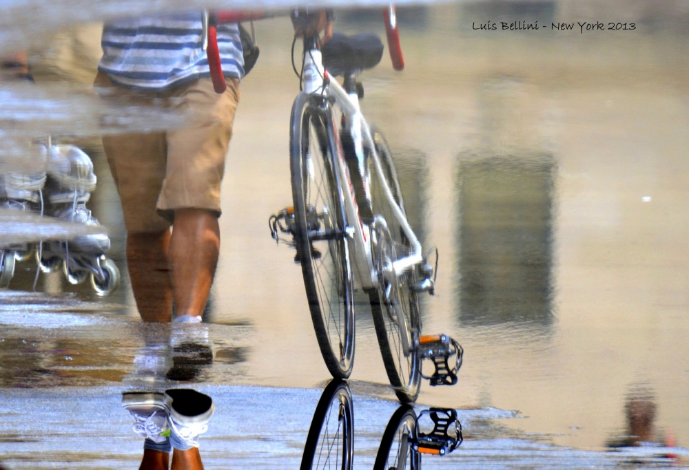 "En Bicicleta por NYC" de Luis Alberto Bellini