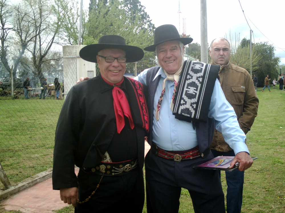 "CABALGANDO POR EL PAIS" de Jorge Buratti