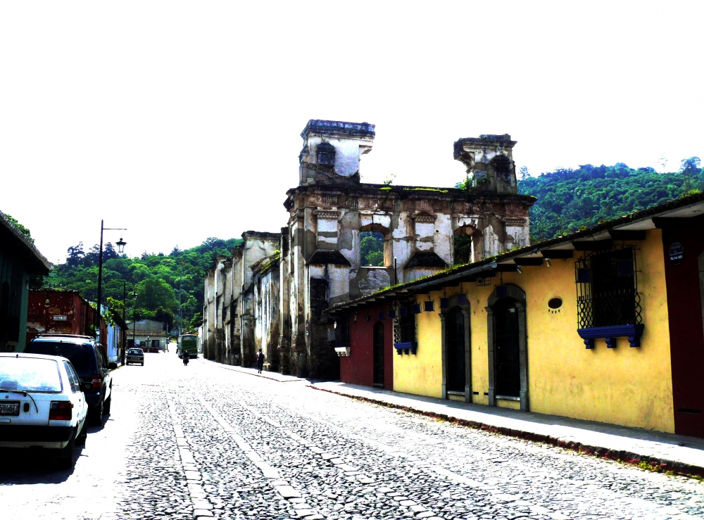 "Antigua" de Luis Fernando Somma (fernando)