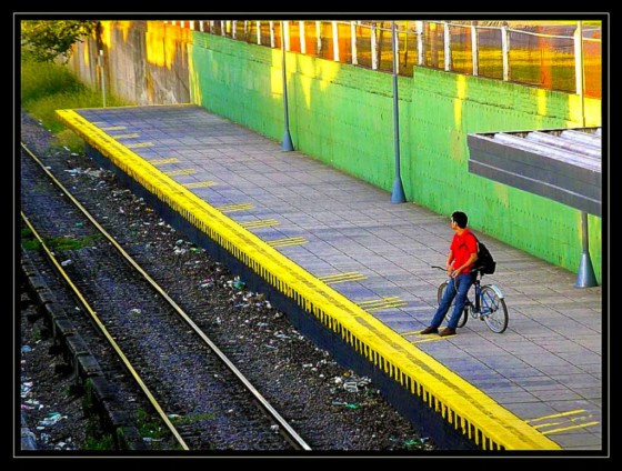 "Espera en soledad ...." de Arturo H. Pea