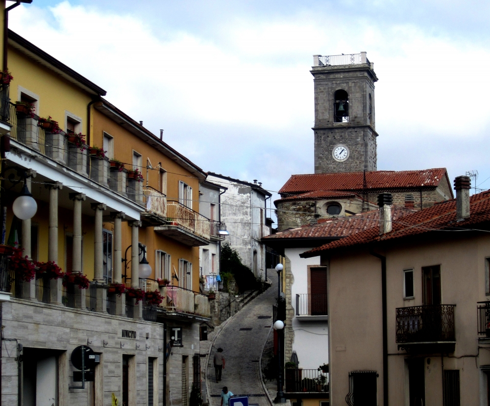 "Campanario" de Oscar Tanoni