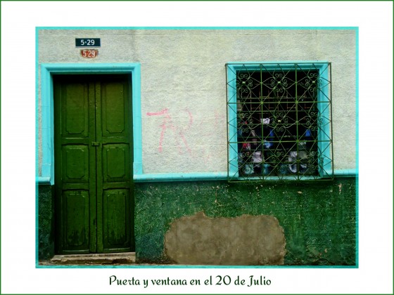 "Puerta y ventana en El 20 de Julio" de Ana Maria Walter