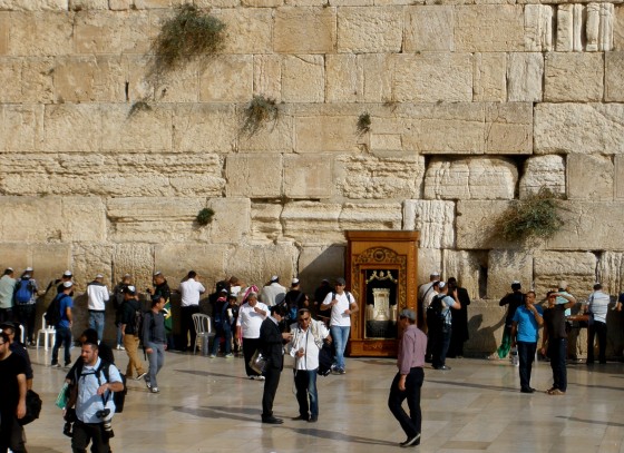 "en el Muro de los Lamentos, Jerusalem" de Tzvi Katz