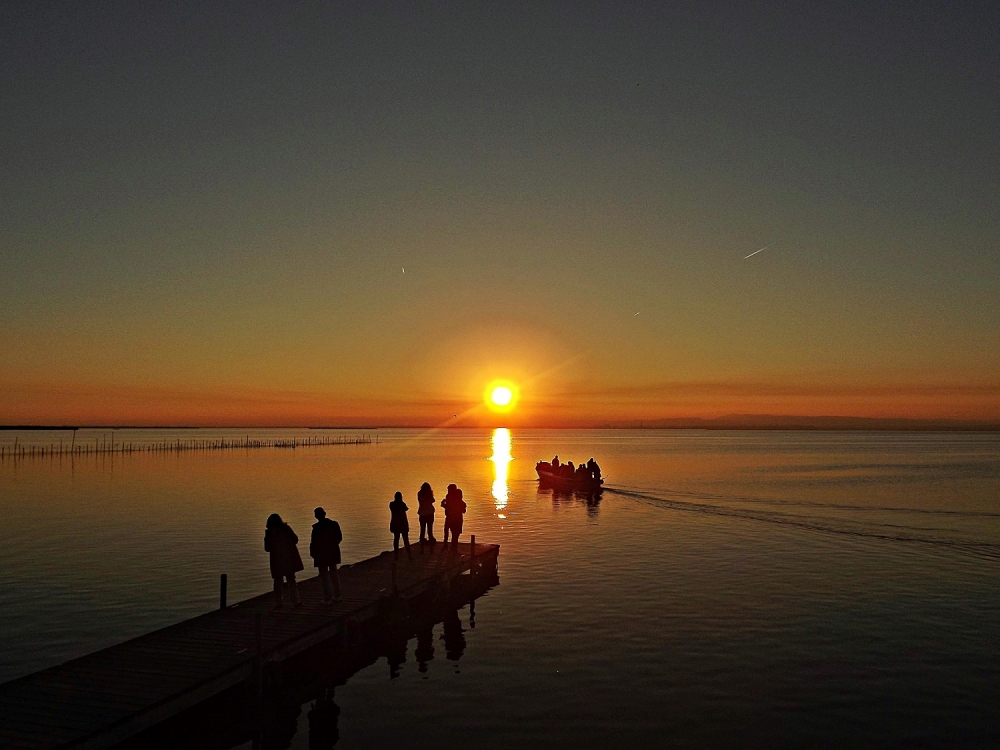 "atardecer de diciembre en la albufera de valencia" de Pascual Navarro