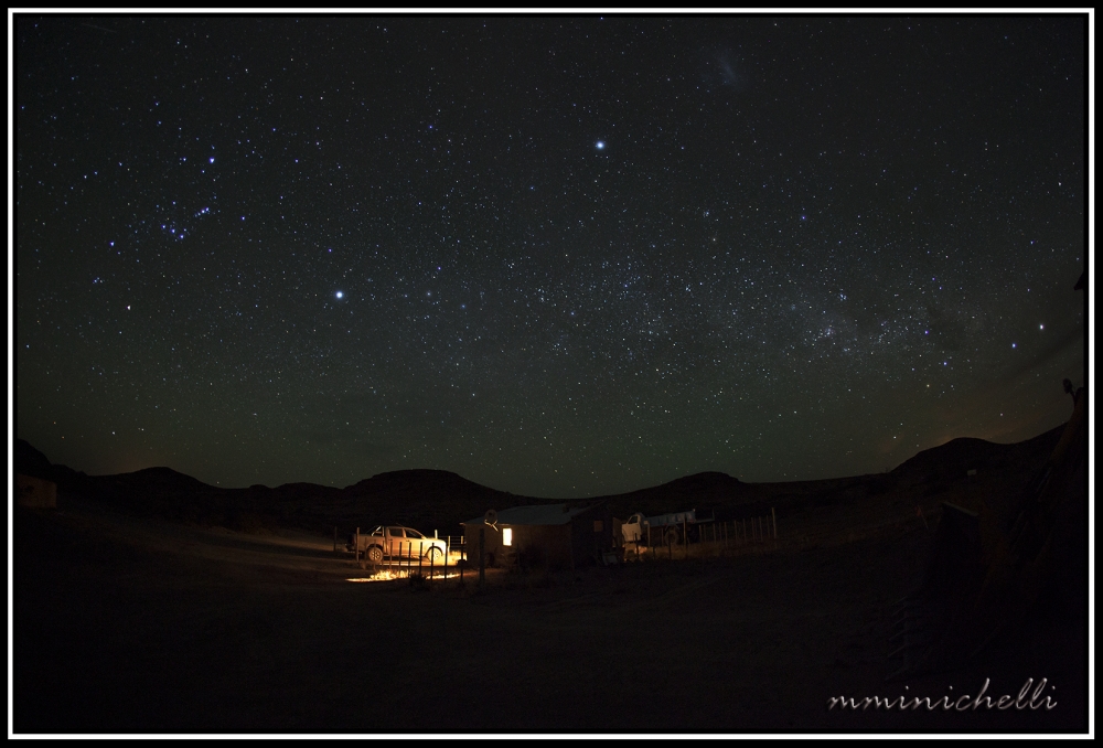 "Una noche en el campo" de Marcelo Minichelli