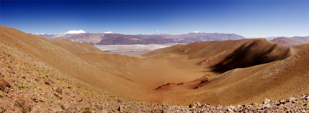 "a lo lejos... el salar" de Edith Polverini