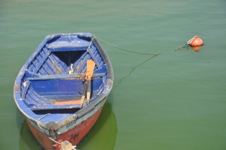 "la barca . . ." de Jose Alberto Vicente